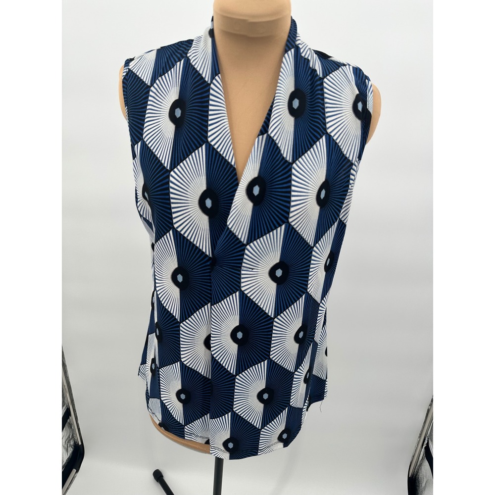 By Design Sleeveless Top‎ Medium Navy Blue White Geometric Print Blouse